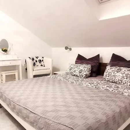 Apartment Tia * Polje (Krk)
